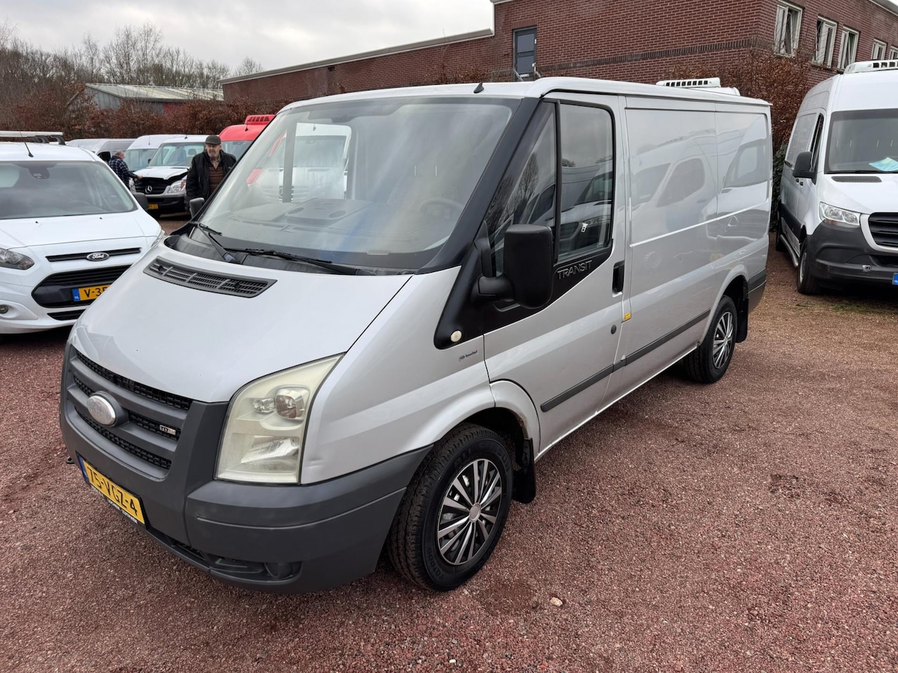 Ford Transit - 280S 2.2 TDCI GEEN APK MARGE - AutoWereld.nl