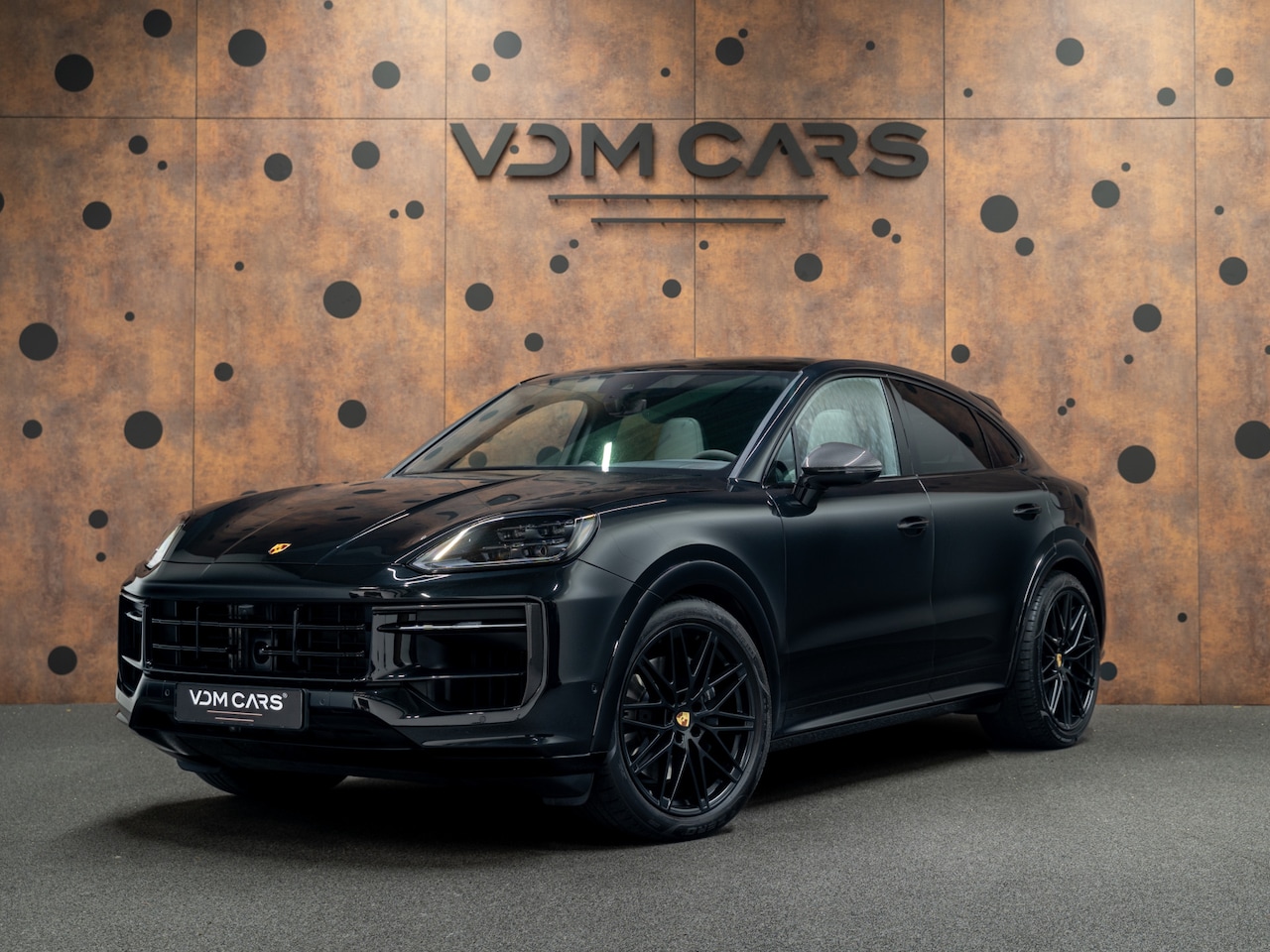 Porsche Cayenne Coupé - 3.0 E-Hybrid | 18-weg | SportDesign Carbon | Luchtvering | - AutoWereld.nl