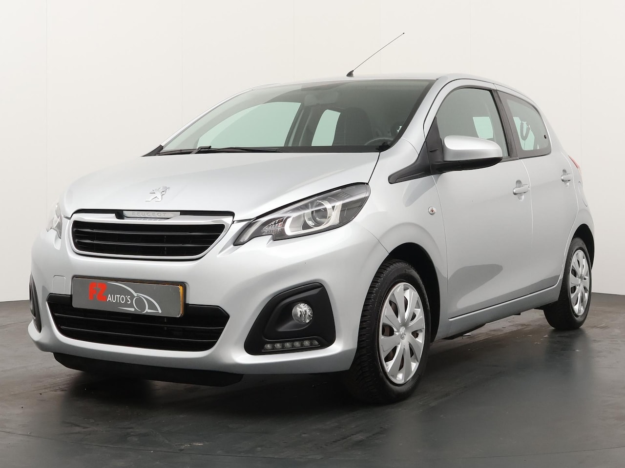 Peugeot 108 - 1.0 e-VTi Active Airco - AutoWereld.nl