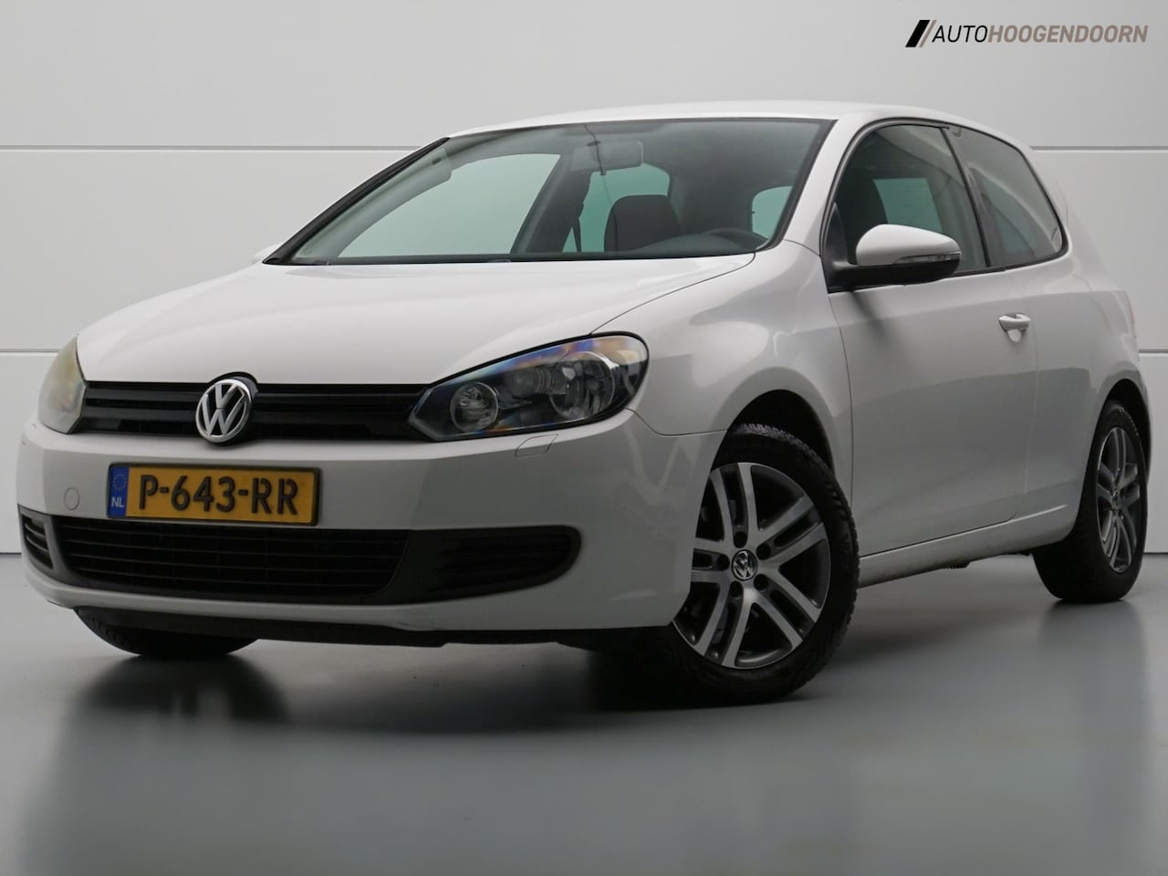 Volkswagen Golf - 1.4 Easyline (APPLE CARPLAY,STOELVERWARMING,LM-VELGEN,CLIMATE,TREKHAAK,NIEUWE APK,TOPCONDI - AutoWereld.nl