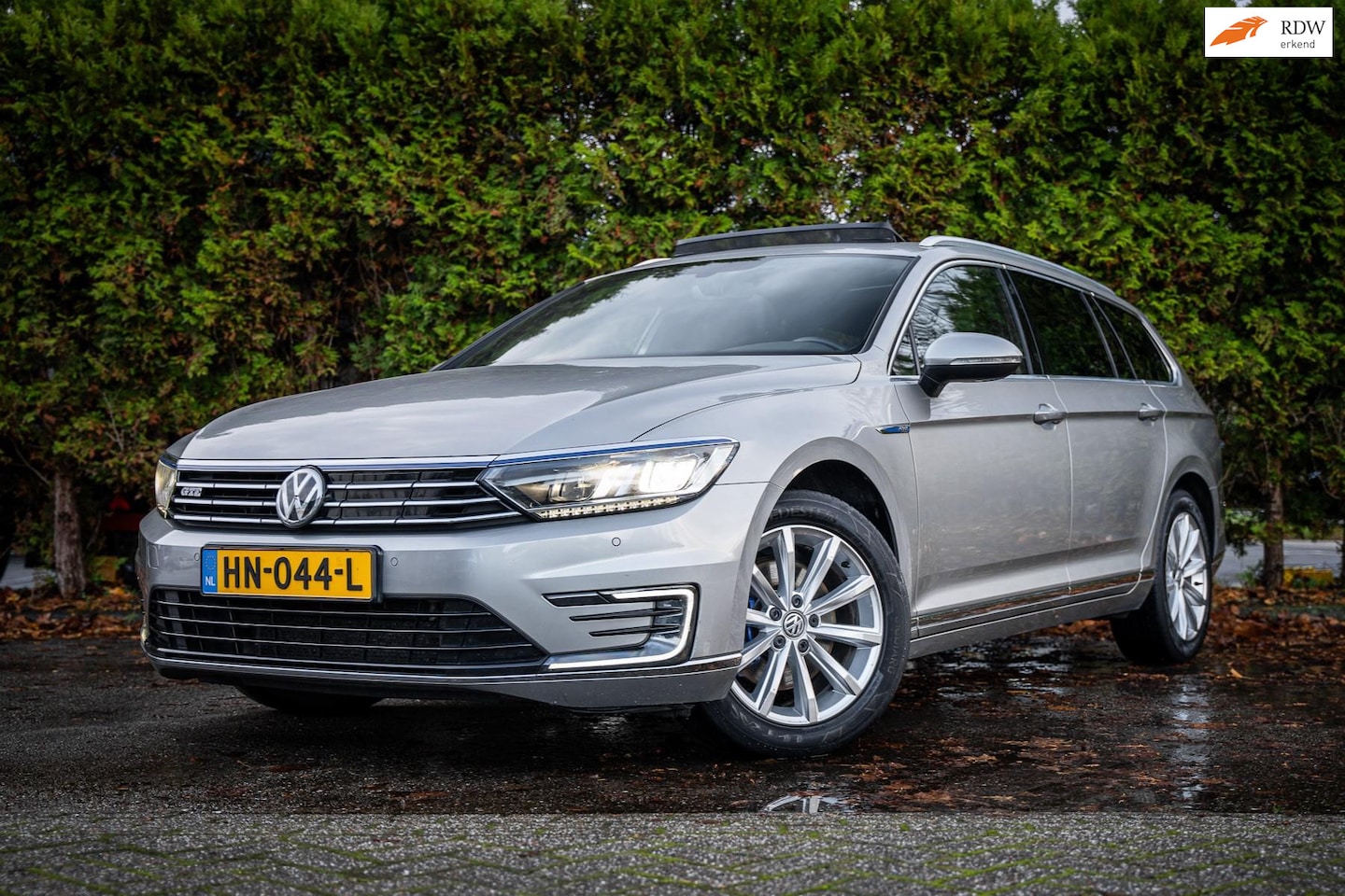 Volkswagen Passat Variant - 1.4 TSI GTE Highline Pano|Camera|Carplay|NL-Auto|ACC - AutoWereld.nl