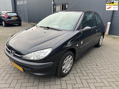 Peugeot 206 - 1.4 X-Design