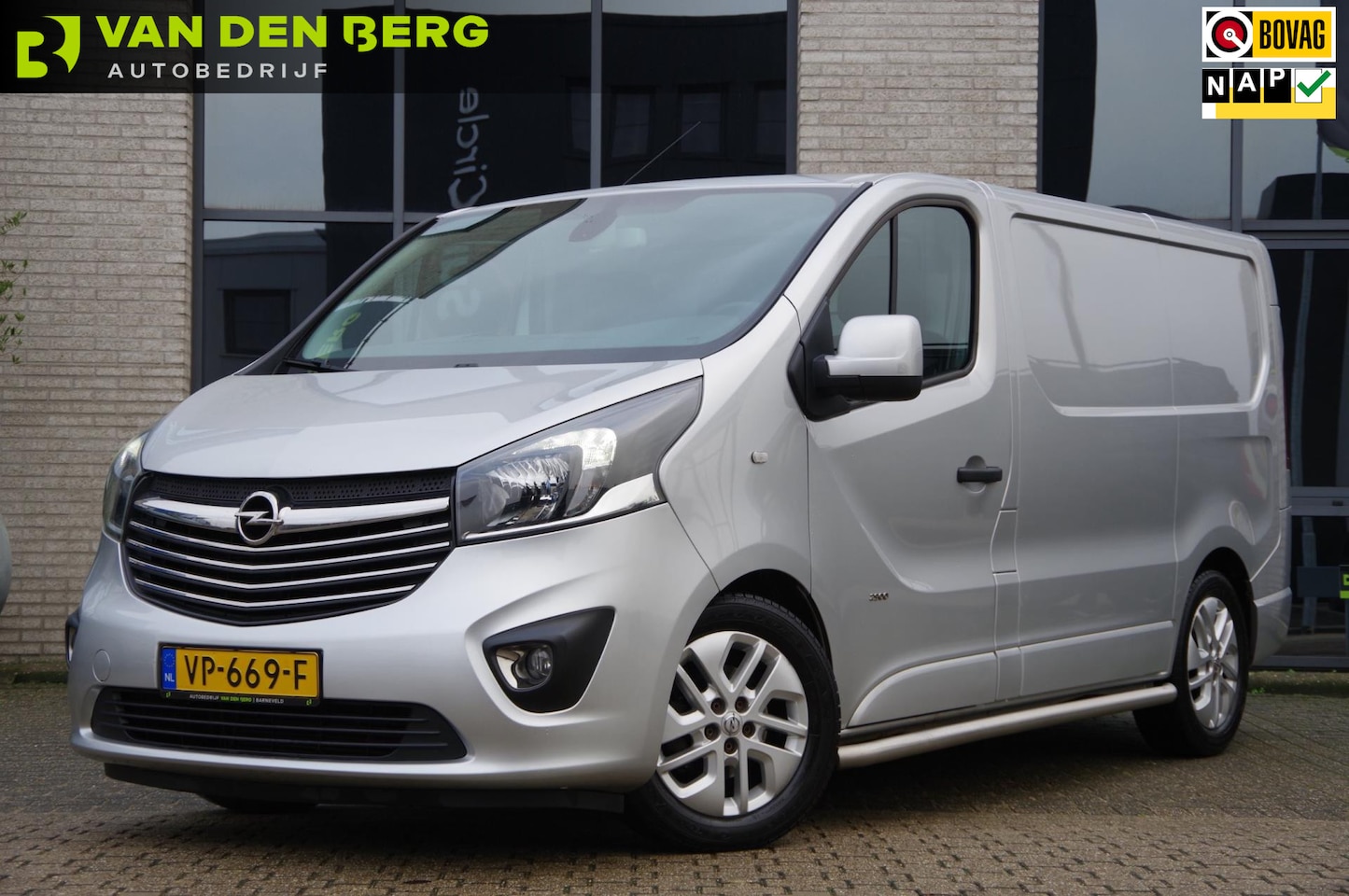 Opel Vivaro - 1.6 CDTI L1 Sport EcoFlex 3-ZITS, 140PK, TREKHAAK, CAMERA, NAVI, CRUISE, CLIMA, PDC, 17'' - AutoWereld.nl