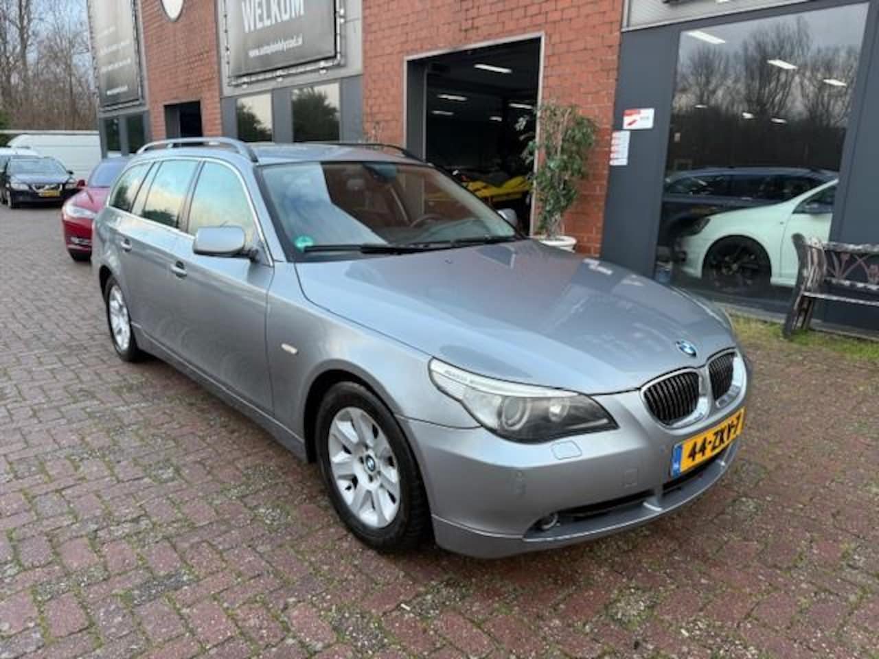 BMW 5-serie Touring - 525d Executive 6-bak - AutoWereld.nl