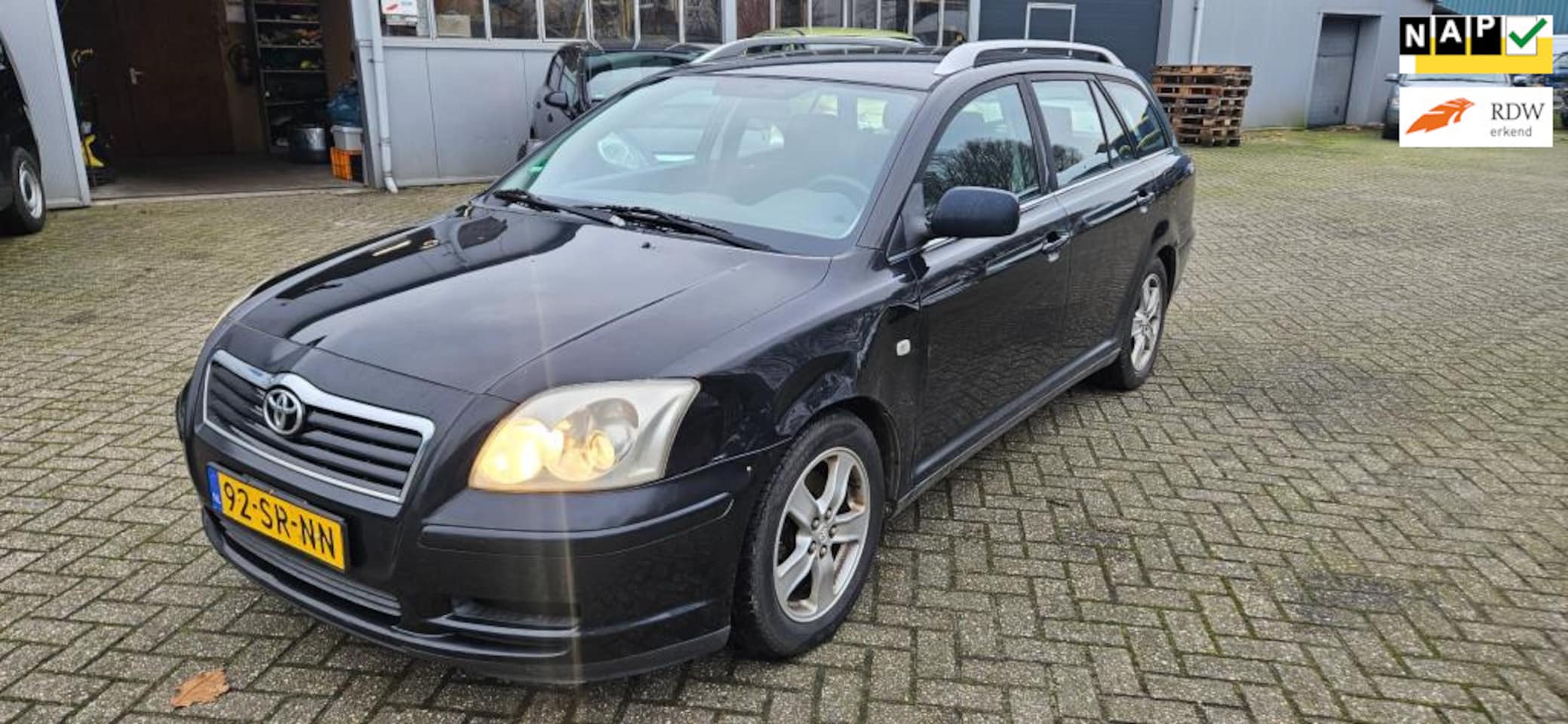 Toyota Avensis Wagon - 2.0 D-4D Linea Terra 2.0 D-4D Linea Terra - AutoWereld.nl