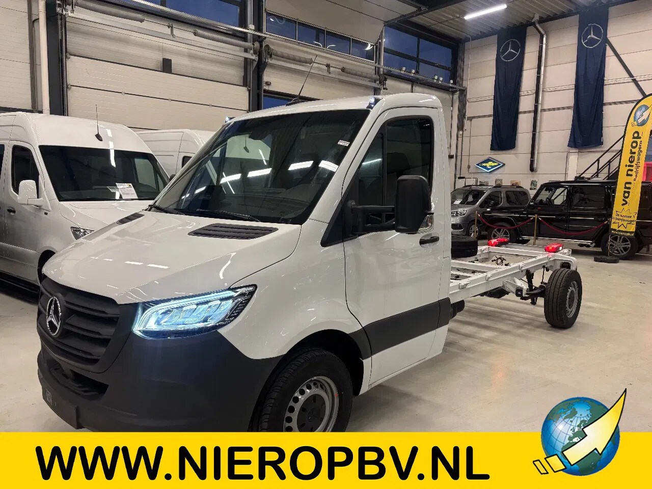 Mercedes-Benz Sprinter - 317CDI Chashi Cabine 4,32 Wielbasis NIEUW Automaat Airco Cruisecontrol - AutoWereld.nl