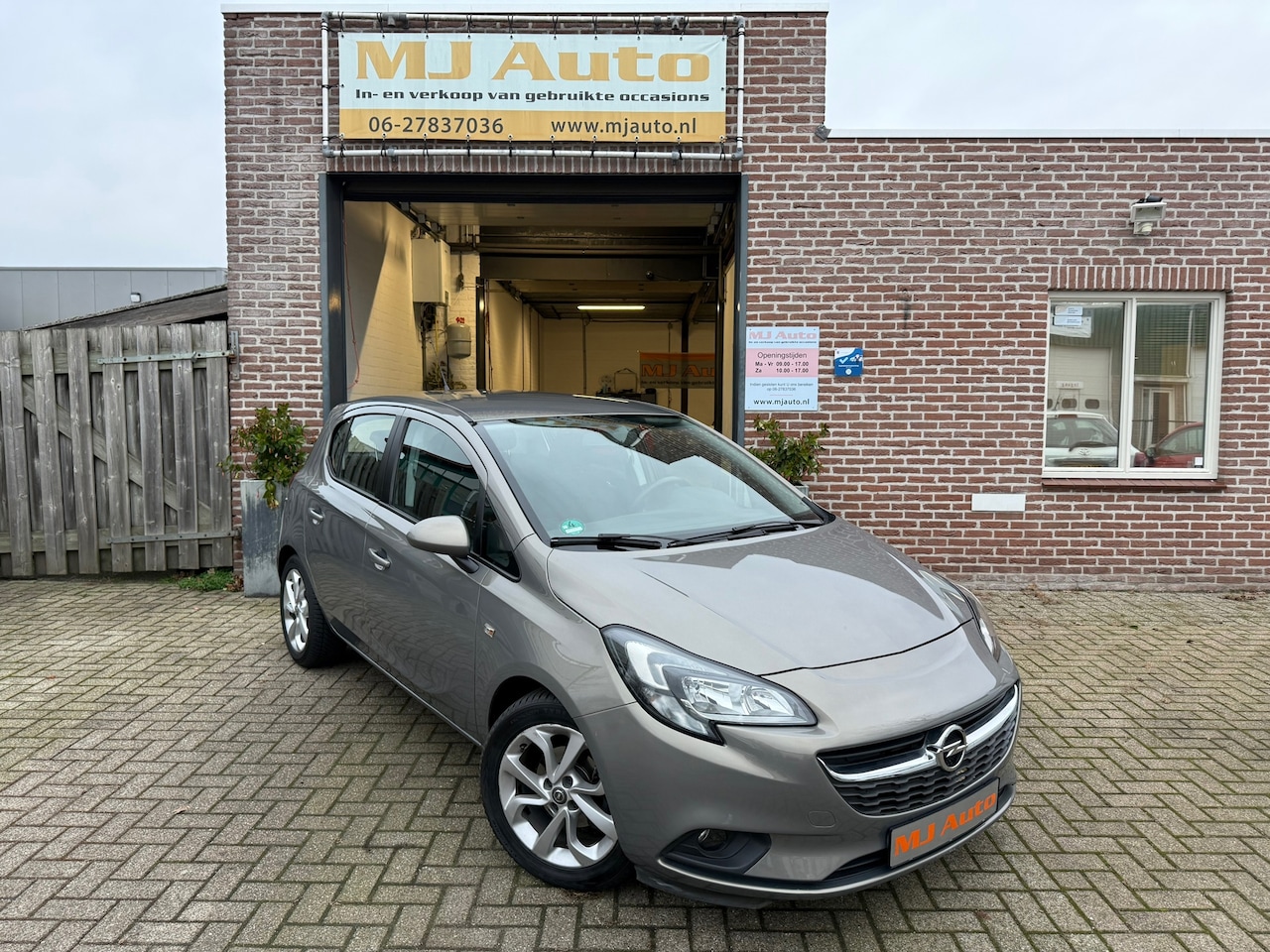 Opel Corsa - 1.4 Business+ airco*bluetooth*cruise control - AutoWereld.nl