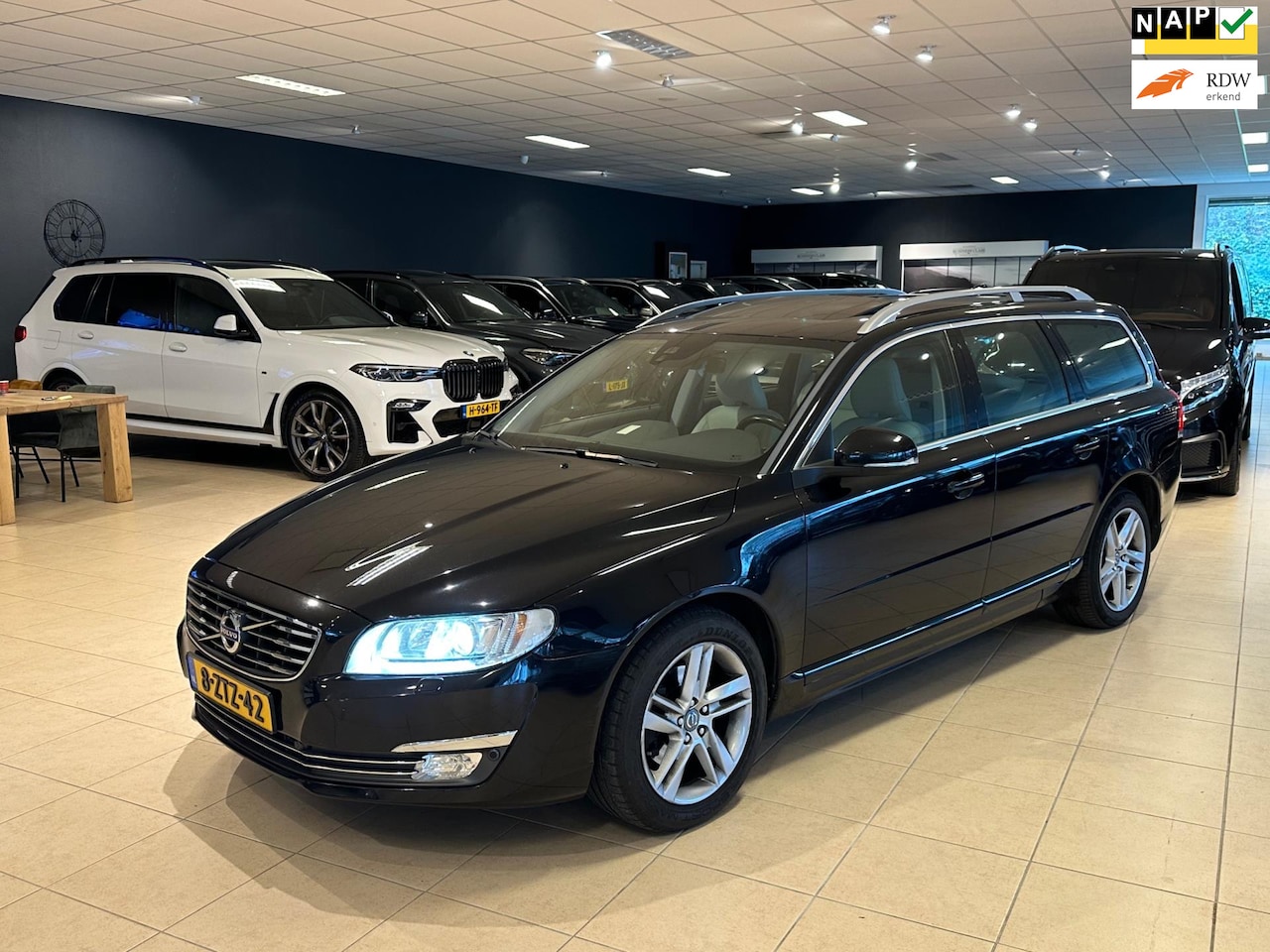 Volvo V70 - 2.0 D4 Summum Opendak NAP Leder Navi Xenon - AutoWereld.nl