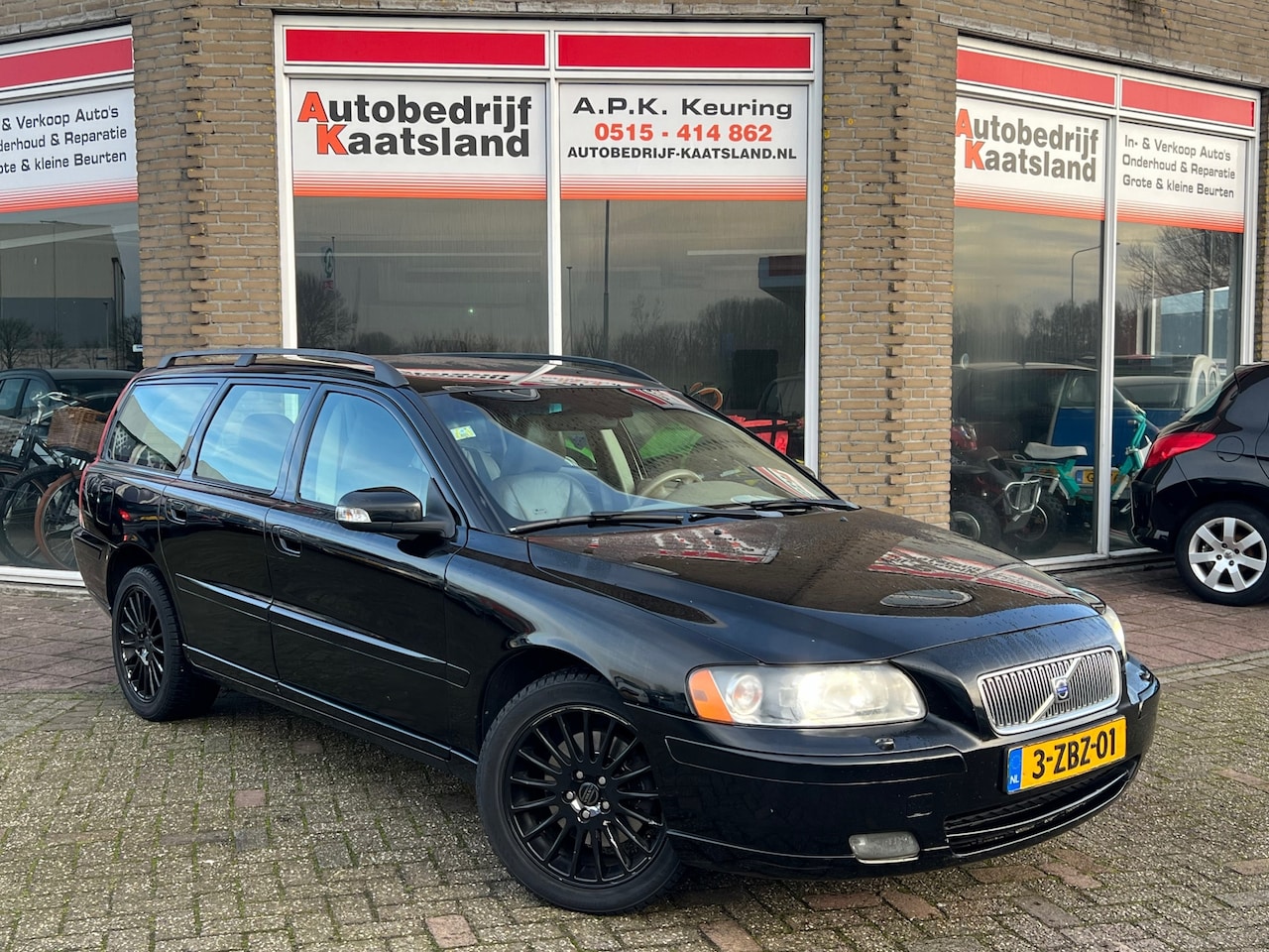 Volvo V70 - 2.4D Edition Automaat - Leder - Stoelverwarming - 2007 - AutoWereld.nl