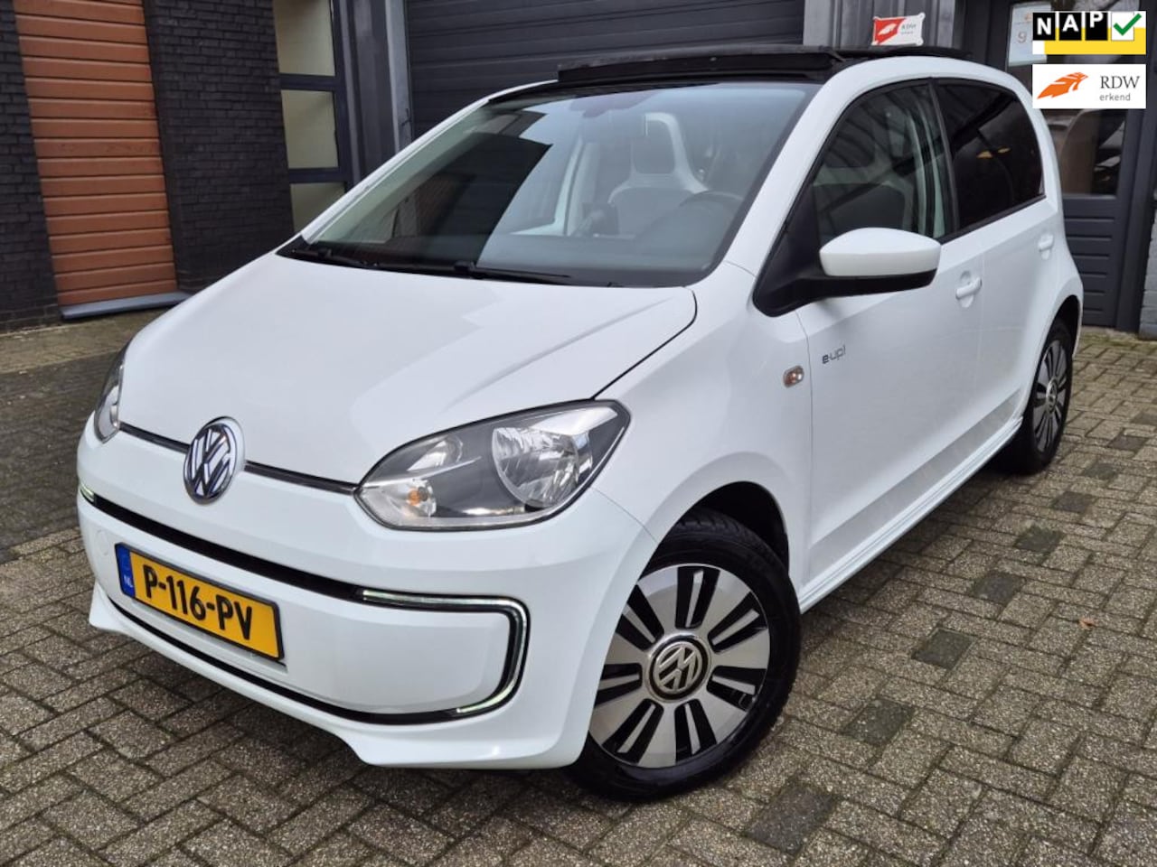 Volkswagen e-Up! - E-Up! Automaat/Panoramadak/€2000 Subsidie! - AutoWereld.nl