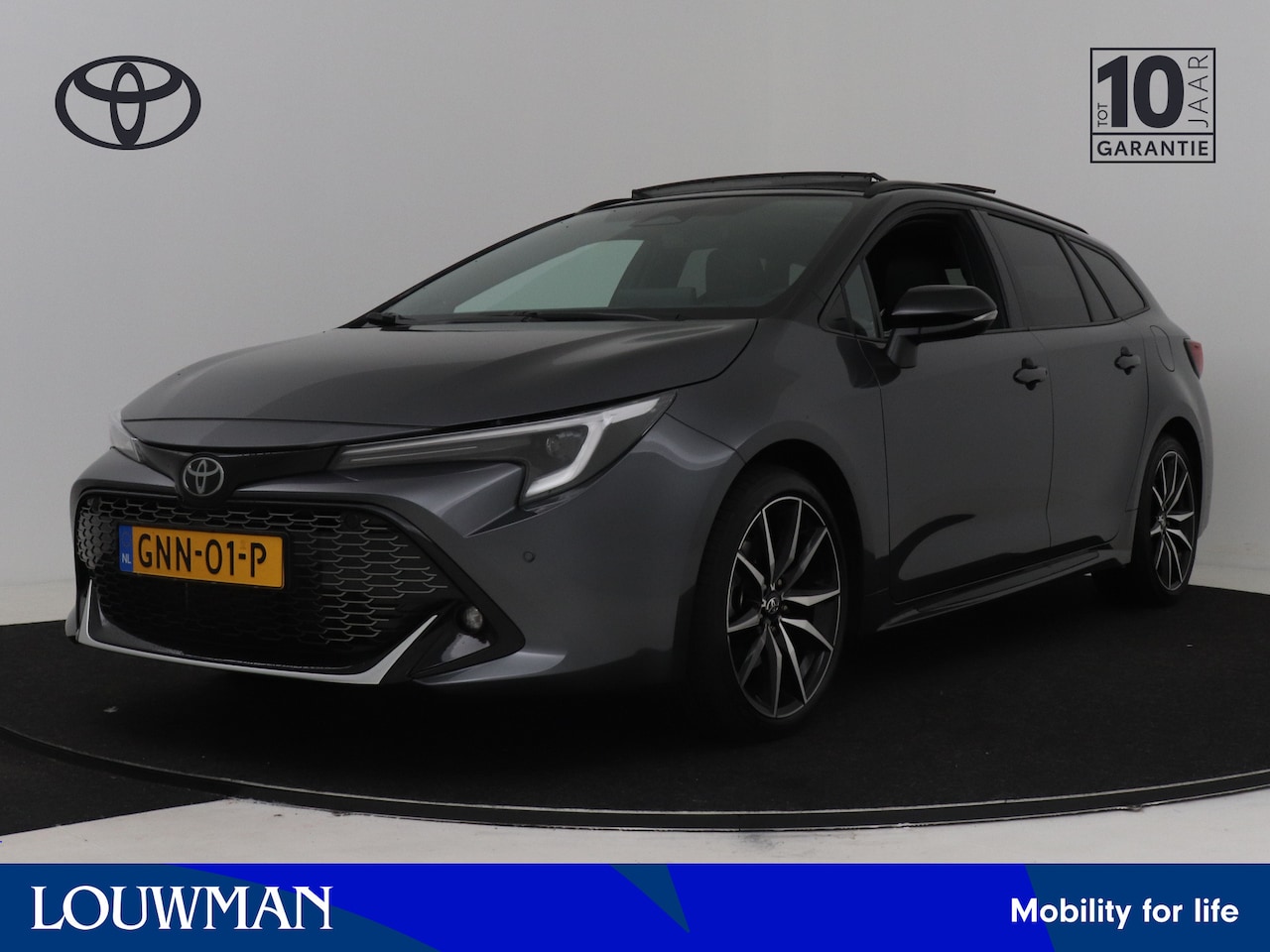 Toyota Corolla Touring Sports - Hybrid 200 Business GR Sport Plus | Panoramadak | Blind Spot | PDC | Stoelverwarming | Hea - AutoWereld.nl