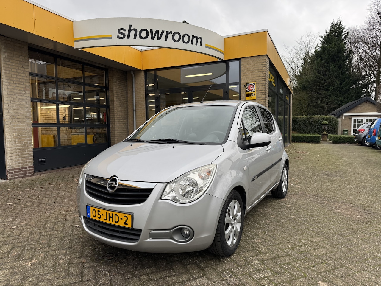 Opel Agila - 1.2 Enjoy Automaat Airco - AutoWereld.nl