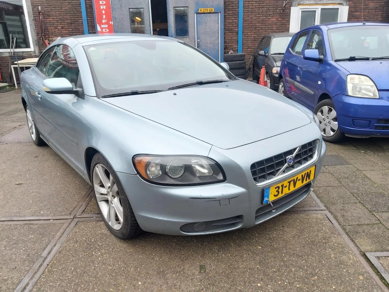 Volvo C70 Convertible - 2.4 D5 Momentum 2.4 D5 Momentum - AutoWereld.nl