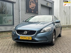 Volvo V40 - 1.6 D2 Momentum 2013 Turbo Defect