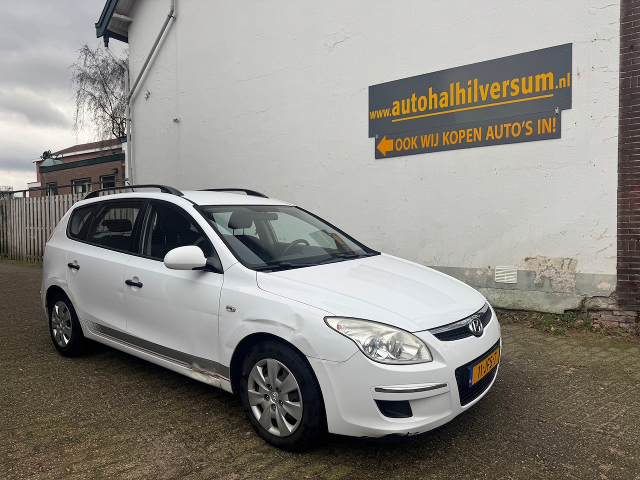 Hyundai i30 CW - 1.6i Active Cool 1.6i Active Cool - AutoWereld.nl