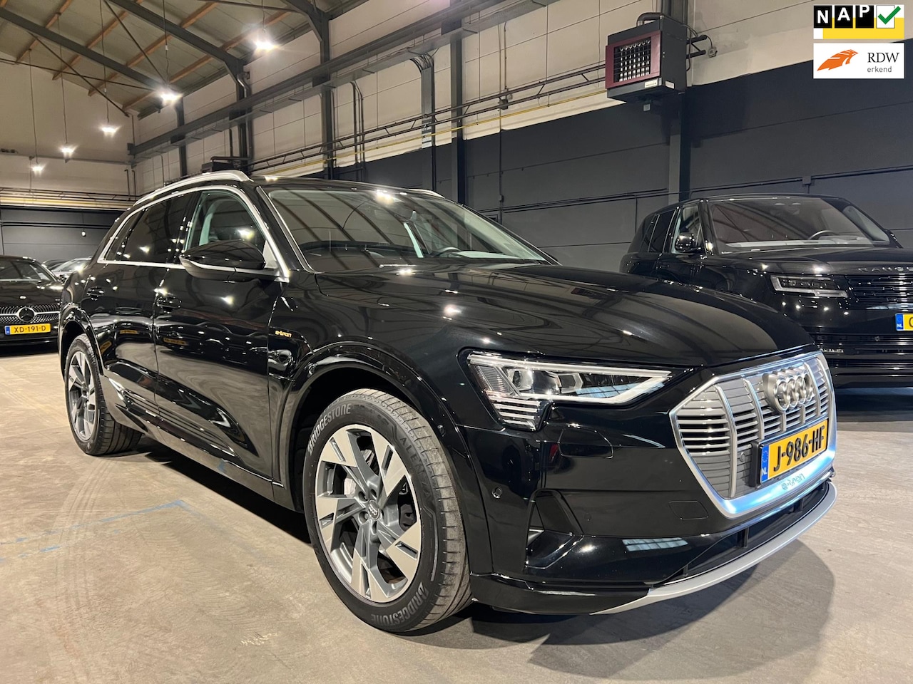 Audi e-tron - E-tron 50 Quattro Launch edition plus 71 kWh - NL Auto - Leder - Panoramadak - Afn Trekhaa - AutoWereld.nl