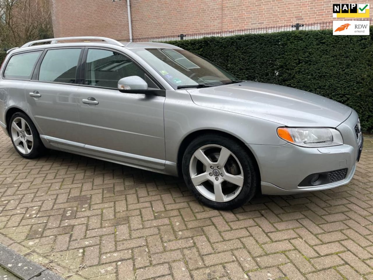 Volvo V70 - 2.0T R-Edition 2.0T R-Edition - AutoWereld.nl