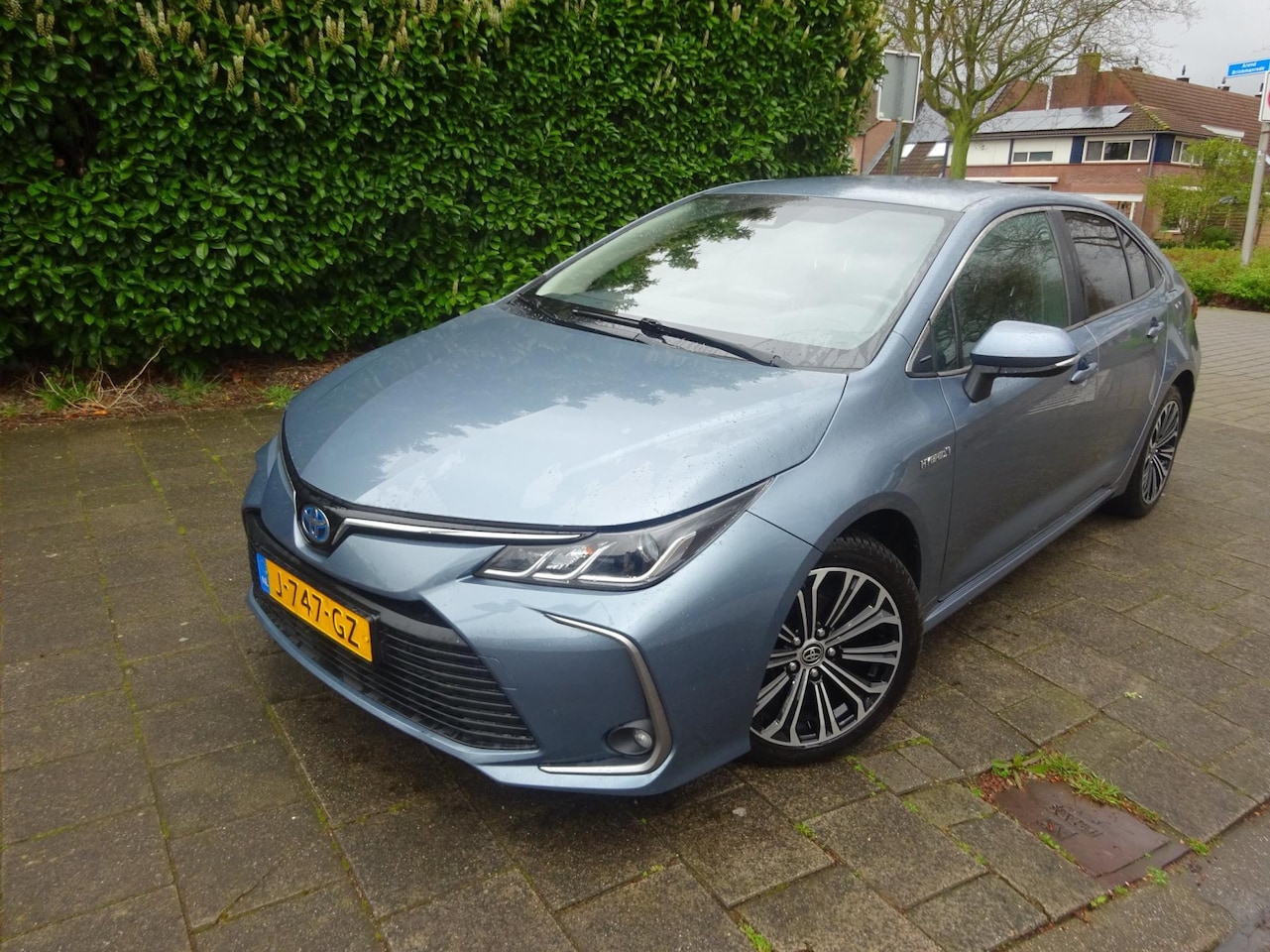 Toyota Corolla - HYBRID, AUTOMAAT MET EVT NIEUW JAAR APK! - AutoWereld.nl