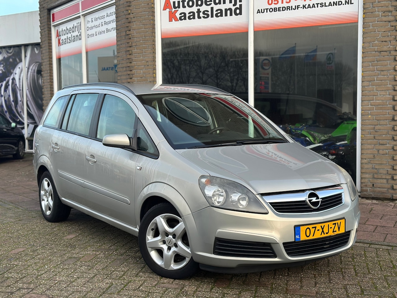 Opel Zafira - 1.8 Business Automaat - 7 Persoons - Trekhaak - Nieuwe APK - AutoWereld.nl