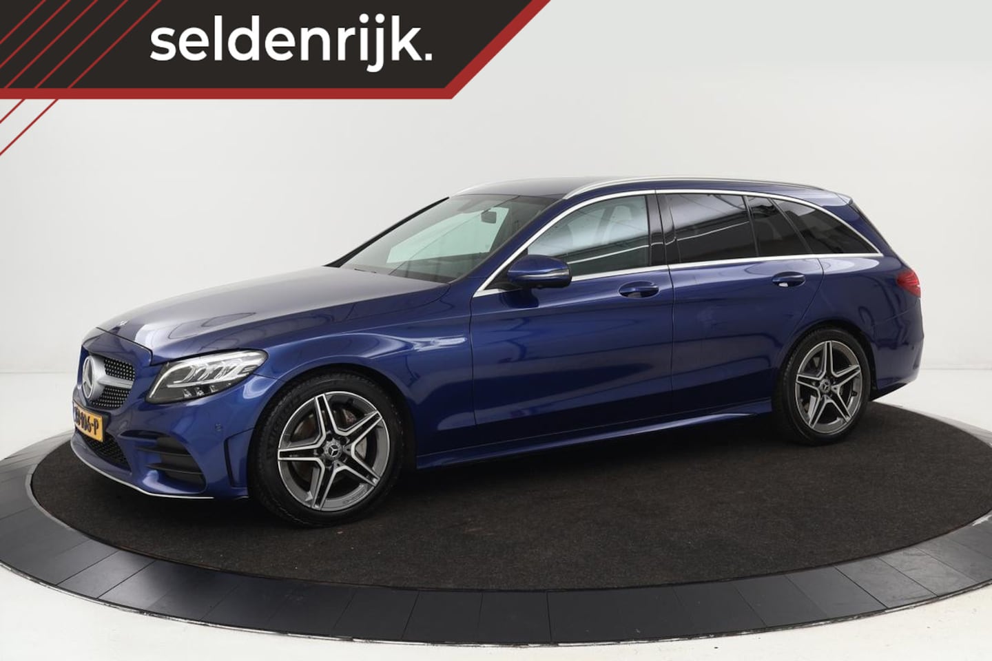 Mercedes-Benz C-klasse - 180 AMG | 1e eigenaar | Stoelverwarming | 360 camera | Half leder | Full LED | Park Assist - AutoWereld.nl