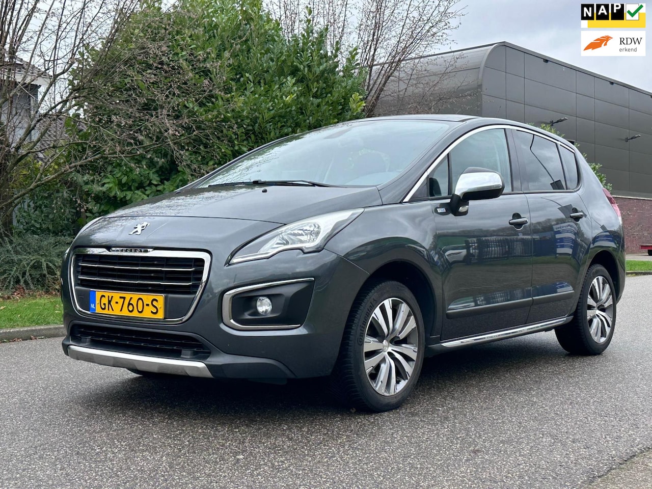 Peugeot 3008 - 1.2 PureTech Style Achteruit camera*NAP*Navigatie*Cruise*Clima*Trekhaak*Panoramadak*Parkee - AutoWereld.nl