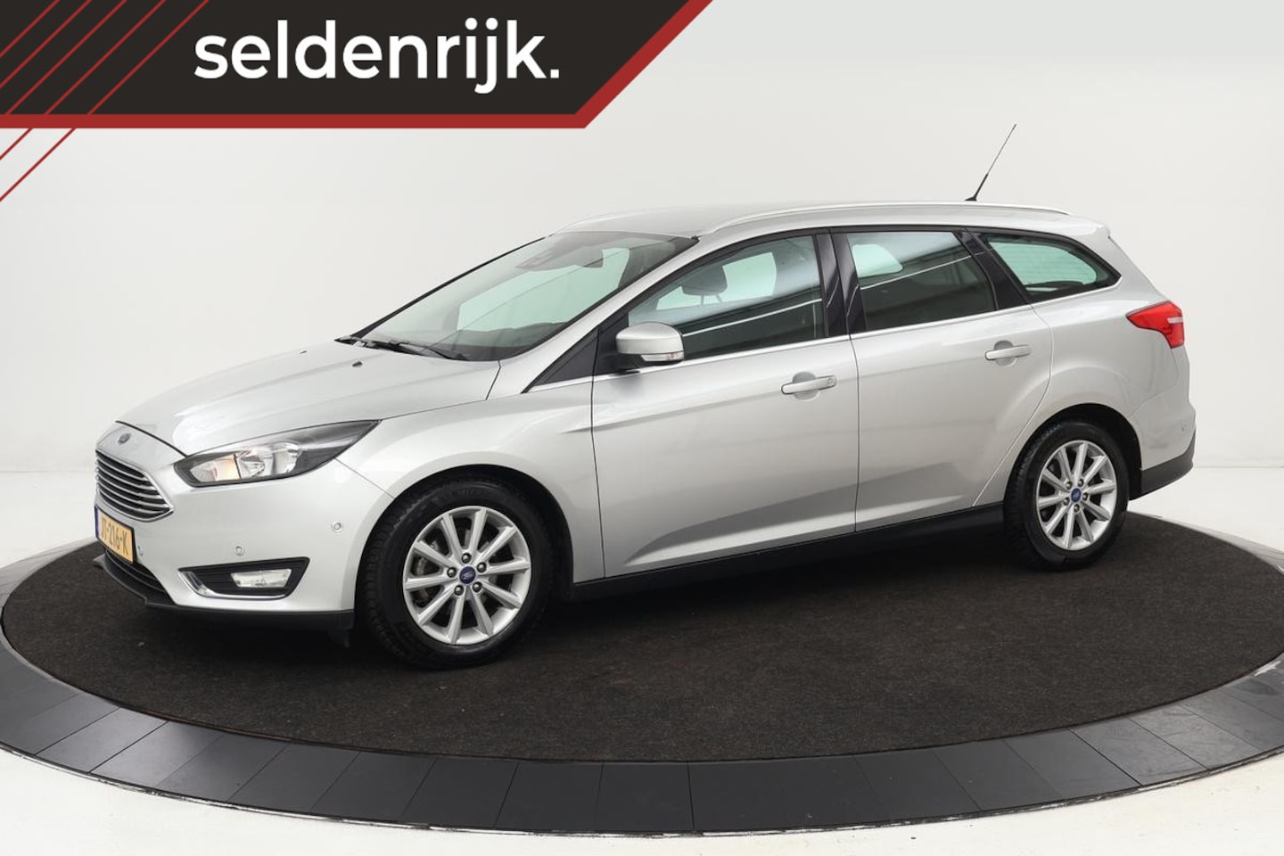 Ford Focus - 1.0 EcoBoost First Edition | Trekhaak | Navigatie | Park Assist | Climate control | Cruise - AutoWereld.nl