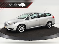 Ford Focus - 1.0 EcoBoost First Edition | Trekhaak | Navigatie | Park Assist | Climate control | Cruise