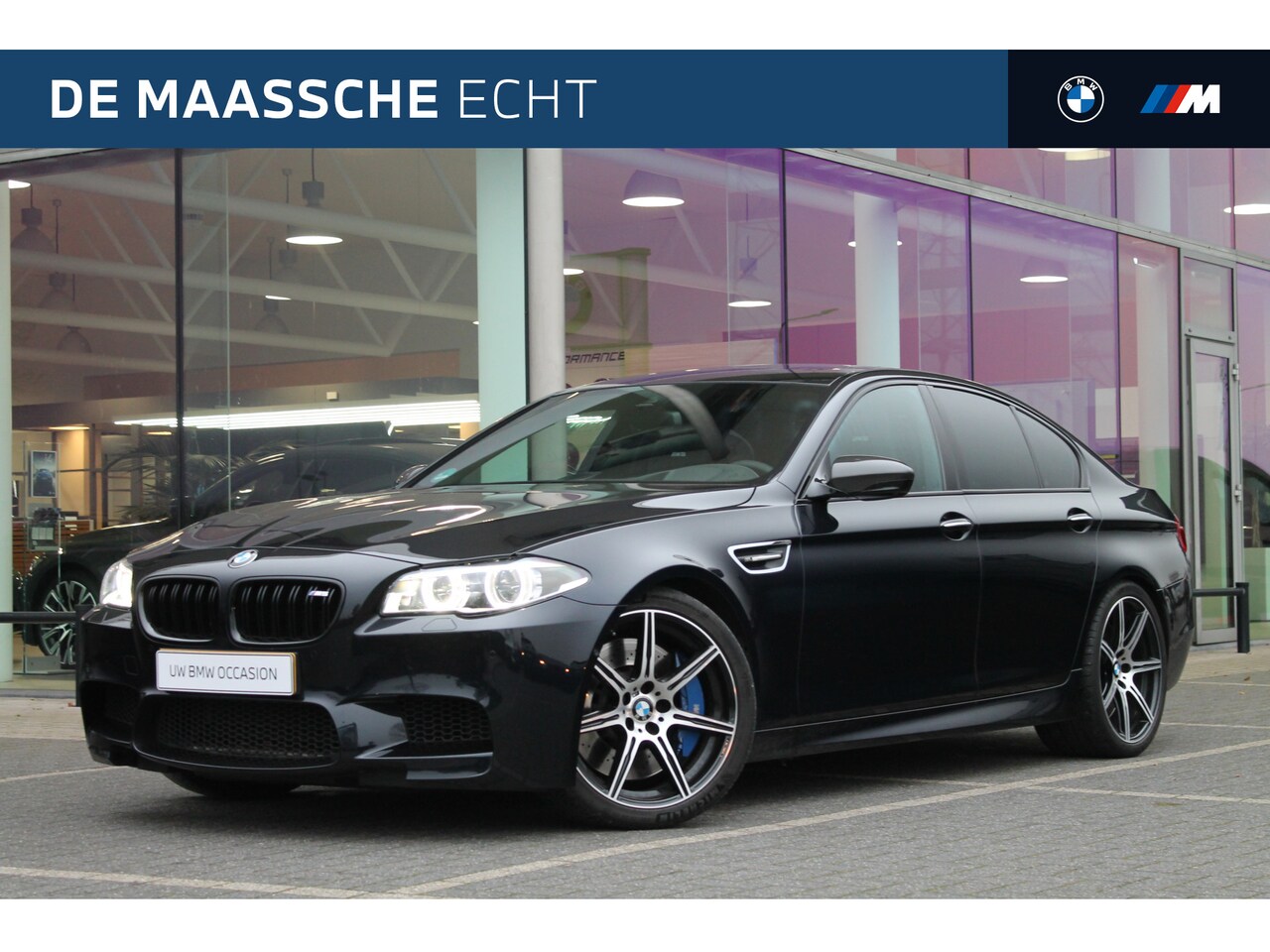 BMW M5 - 5-serie Competition Automaat / Schuif-kanteldak / Achteruitrijcamera / M Multifunctionele - AutoWereld.nl