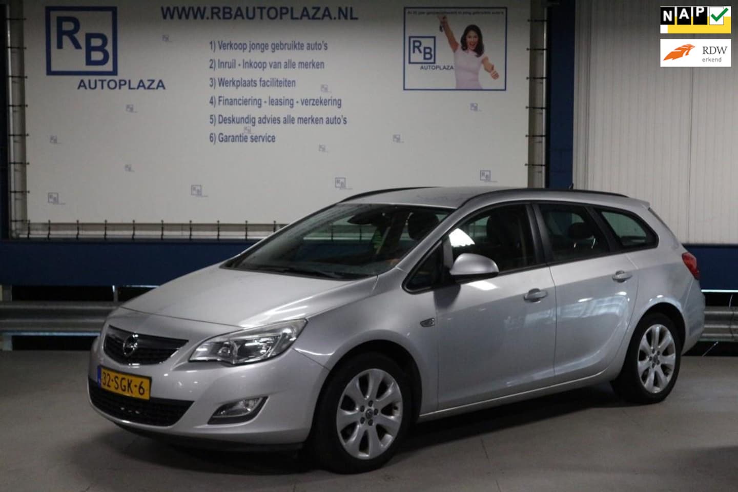 Opel Astra Sports Tourer - 1.4 Turbo Edition / NAP / LEUKE AUTO ! - AutoWereld.nl