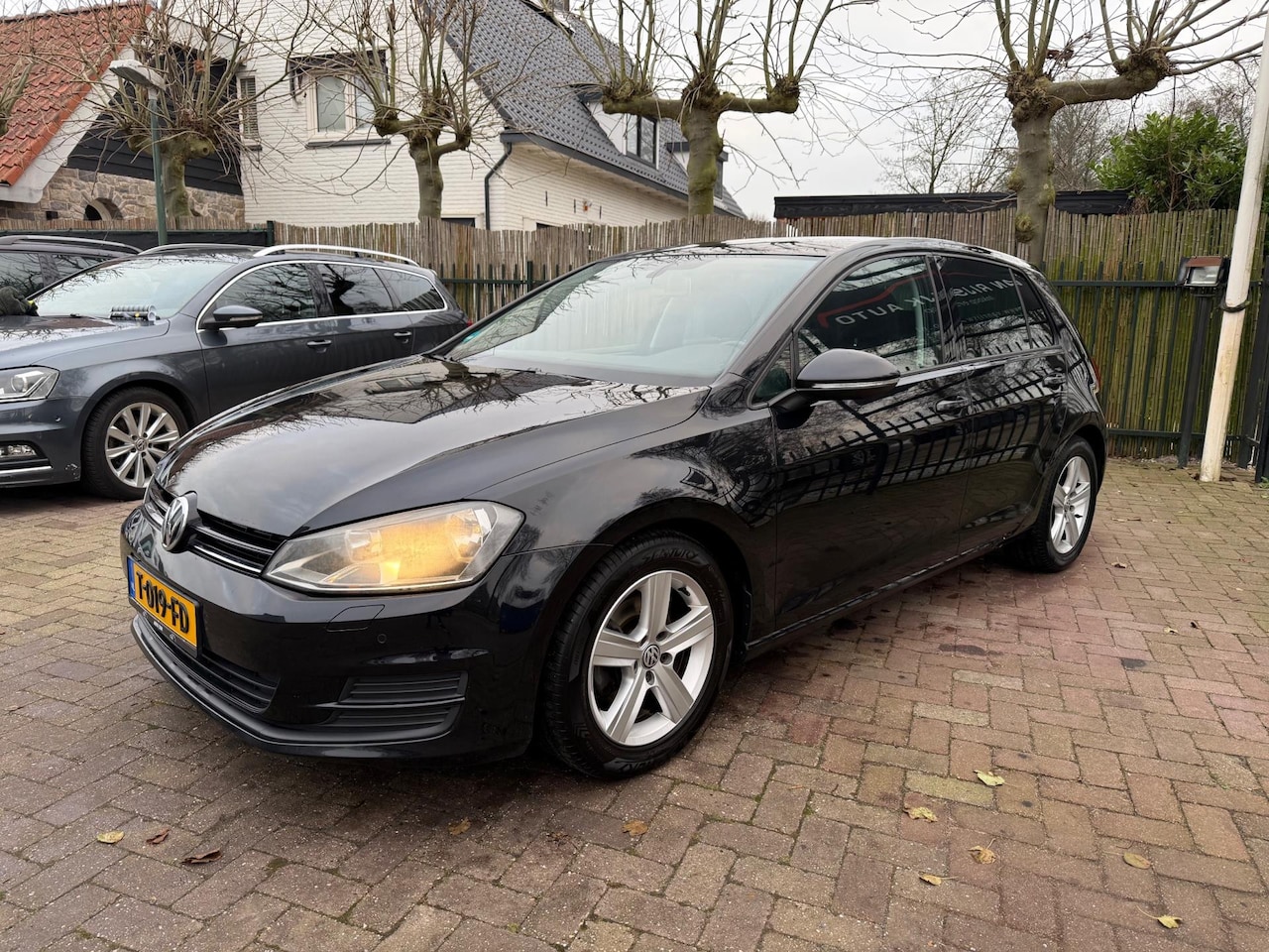 Volkswagen Golf - 1.2 TSI Trendline Airco Navi Carplay Android Radio PDC Camera APK 06-2024 - AutoWereld.nl