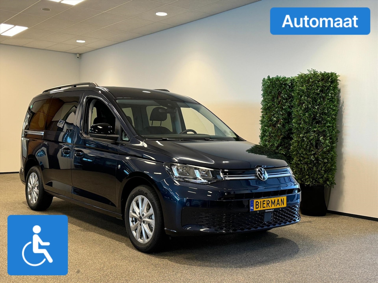 Volkswagen Caddy Maxi - Rolstoelauto Automaat 4+1 - AutoWereld.nl