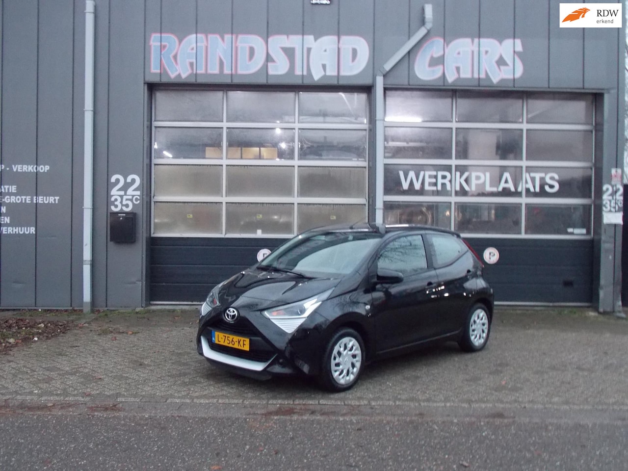 Toyota Aygo - 1.0 VVT-i x-play 1.0 VVT-i x-play - AutoWereld.nl