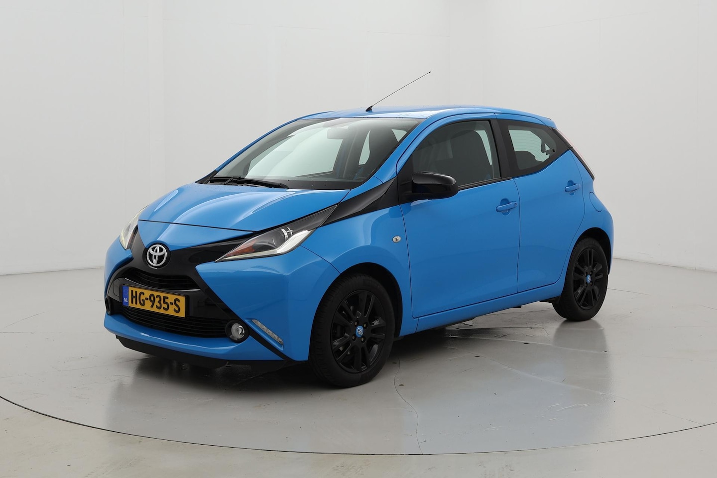 Toyota Aygo - 1.0 VVT-i x-cite Navigatie 5drs - AutoWereld.nl