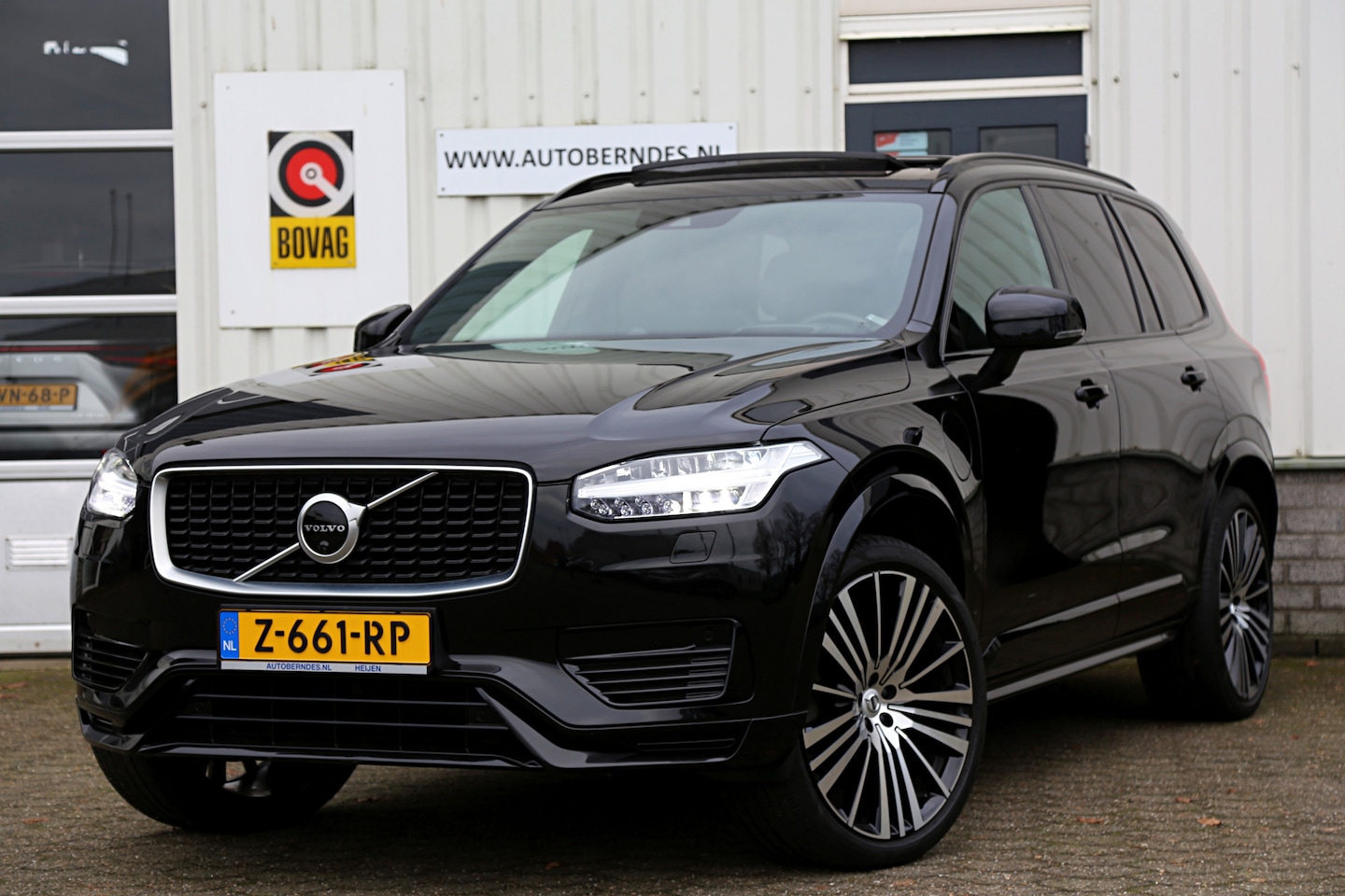 Volvo XC90 - 2.0 T8 Recharge AWD R-Design 7P.*Perfect Onderh.*B&W/Pano/ACC/Pilot Ass./360 Camera/HUD/Ma - AutoWereld.nl