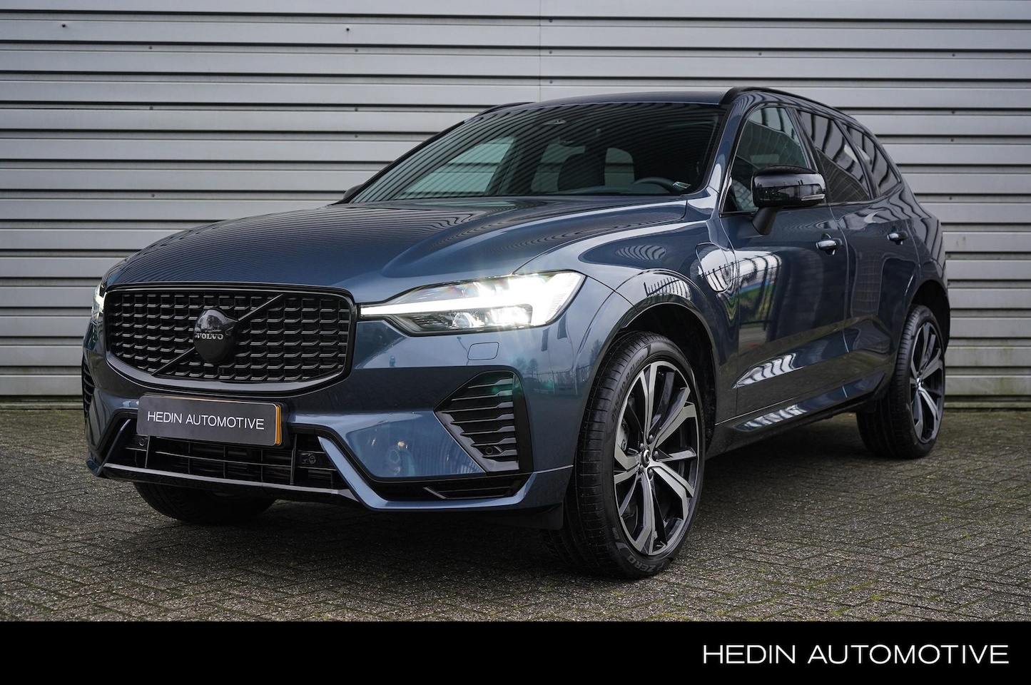 Volvo XC60 - 2.0 T6 Plug-in hybrid AWD Ultra Dark - AutoWereld.nl