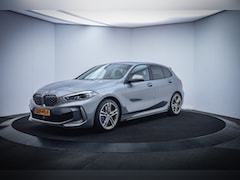 BMW 1-serie - M135i xDr. HIGH EXECUTIVE 1e Eig.HARMAN KARDON/CAMERA/HEAD UP/KEYLESS/STOEL.VW