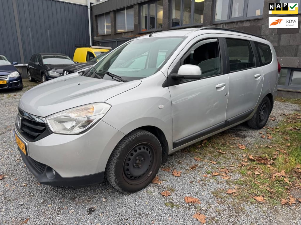 Dacia Lodgy - 1.2 TCe Lauréate 5p. airco - AutoWereld.nl