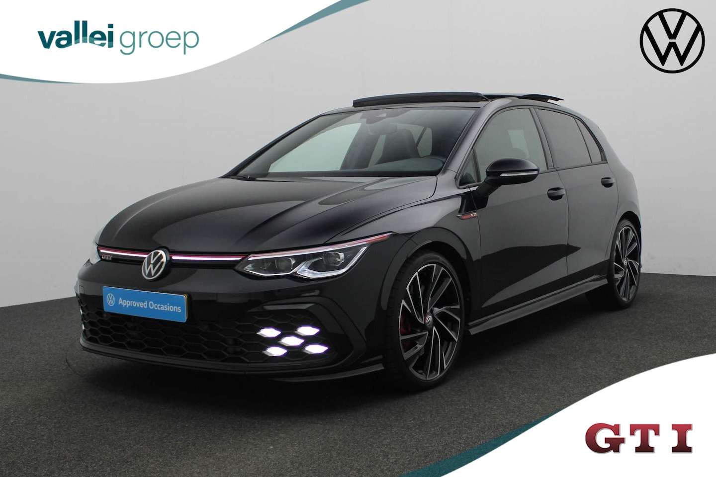 Volkswagen Golf - 2.0 TSI 245PK DSG GTI | Pano | IQ Light | Stuur-/stoelverwarming | Navi | Camera | ACC - AutoWereld.nl