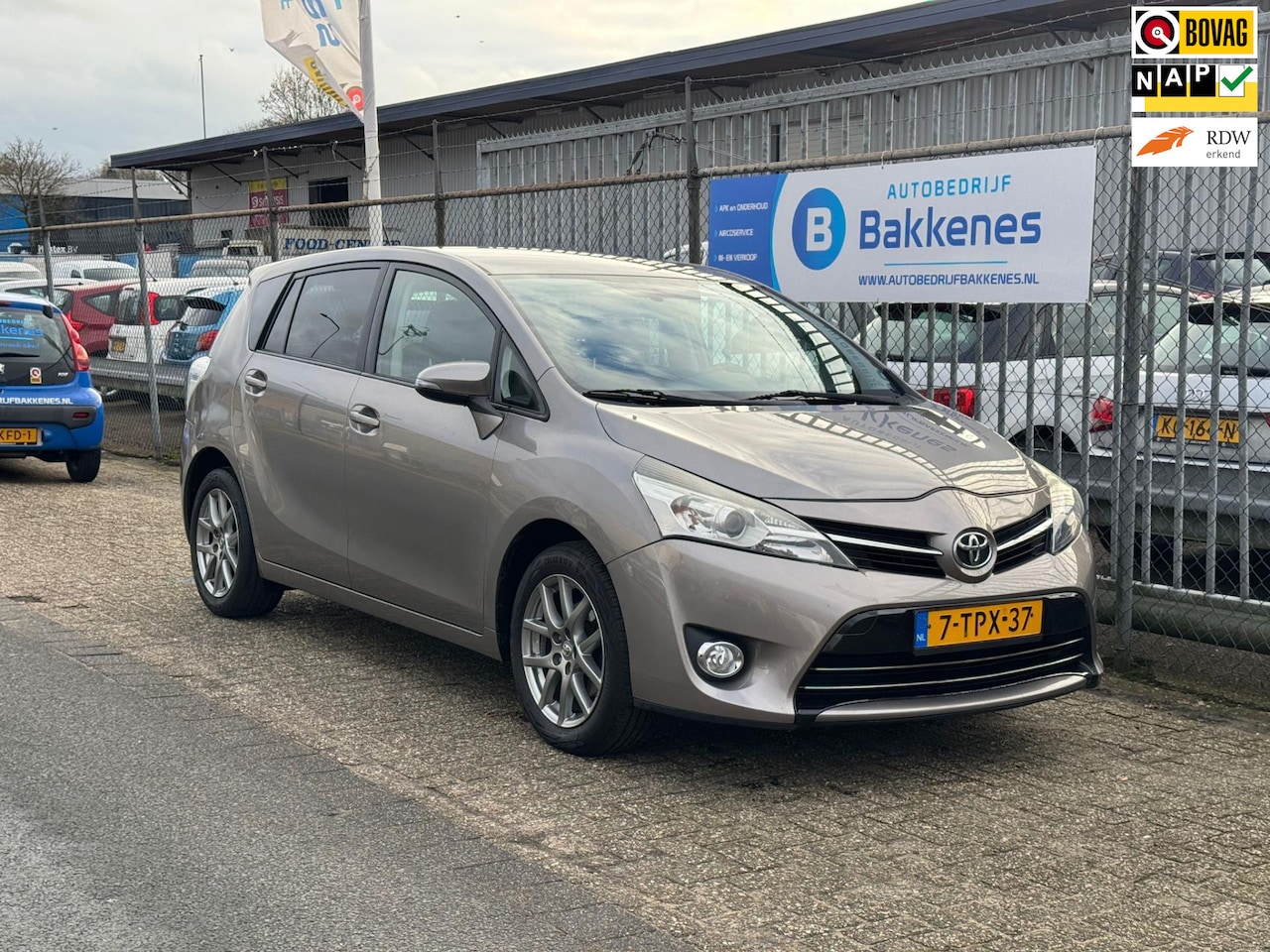 Toyota Verso - 1.6 VVT-i Business | Camera | Trekhaak | Cruise - AutoWereld.nl