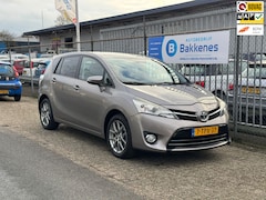 Toyota Verso - 1.6 VVT-i Business | Camera | Trekhaak | Cruise