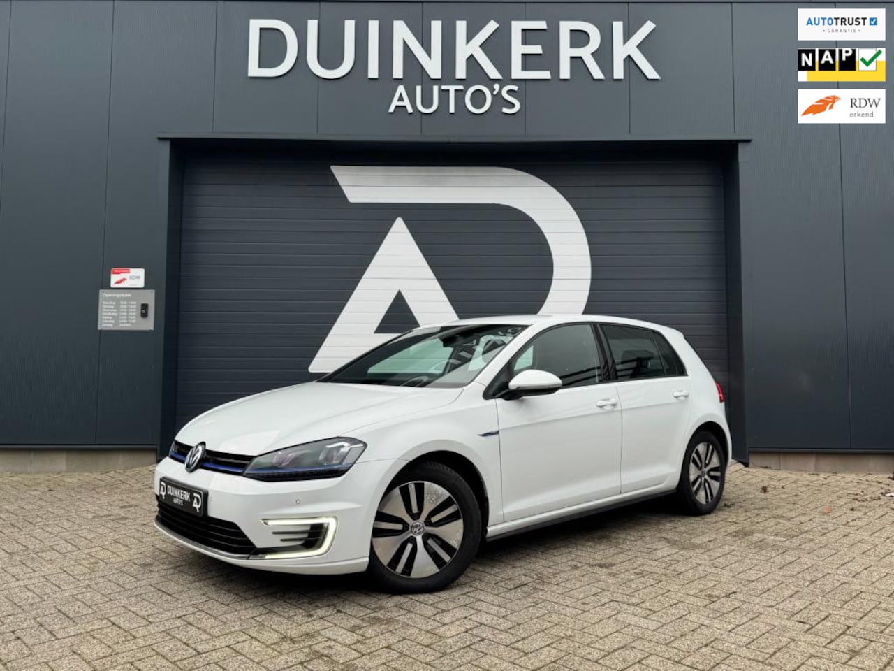 Volkswagen Golf - 1.4 TSI GTE | Automaat | Airco | Cruise Control | Nav | Parkeersensor - AutoWereld.nl