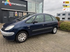 Citroën Xsara Picasso - 1.8i-16V Différence 2