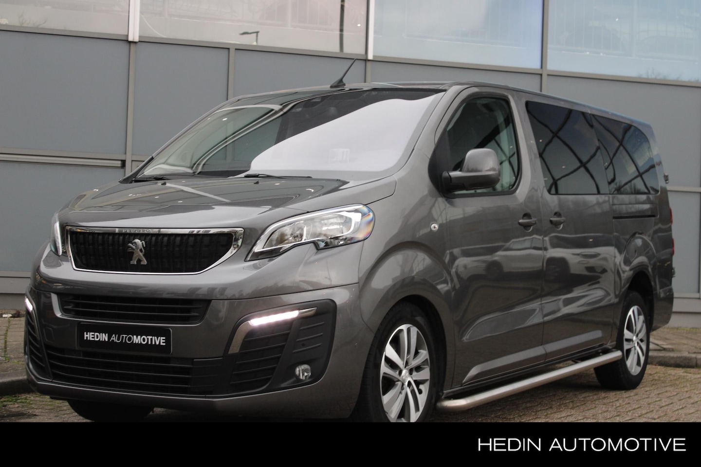 Peugeot Expert - 2.0 BlueHDI 180pk Automaat DC Premium Pack | Dubbel Cabine | Camera | Navigatie | Lichtmet - AutoWereld.nl