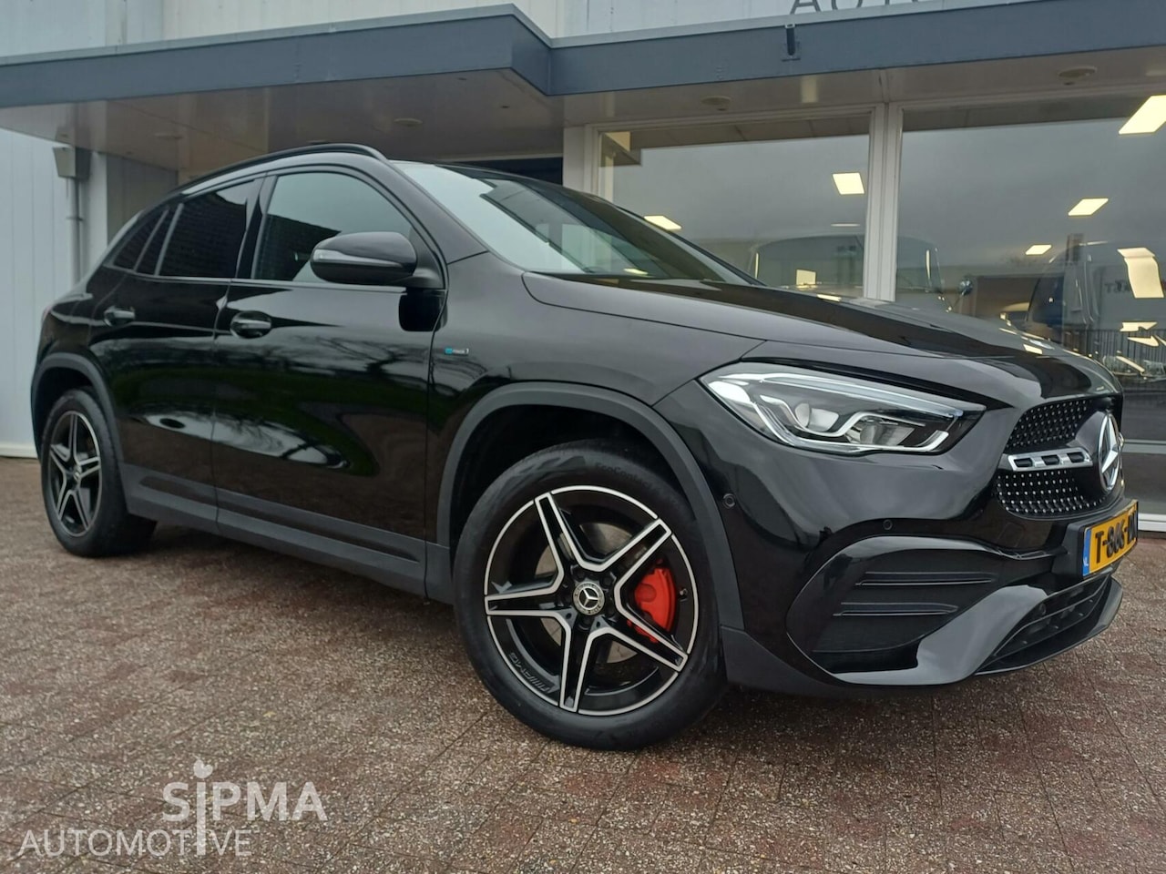 Mercedes-Benz GLA-Klasse - 250e AMG-Line/Night pack/32dkm/sfeerverl - AutoWereld.nl