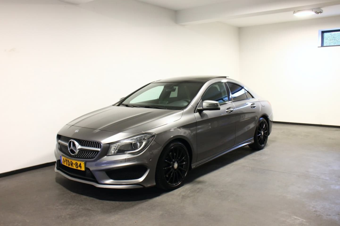 Mercedes-Benz CLA-Klasse - 250 AMBITION  AMG- Pakket  Pano  Navi  PDC - AutoWereld.nl