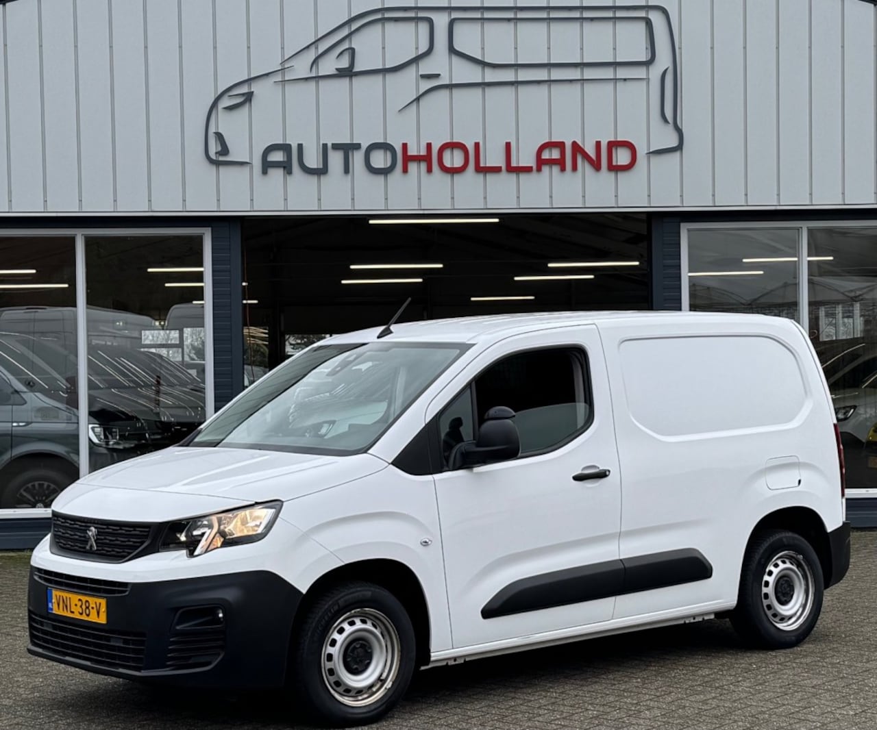 Peugeot Partner - 1.5 BLEUHDI 75KW 105PK EURO 6 AIRCO/ CRUISE CONTROL/  NAVIGATIE/ - AutoWereld.nl