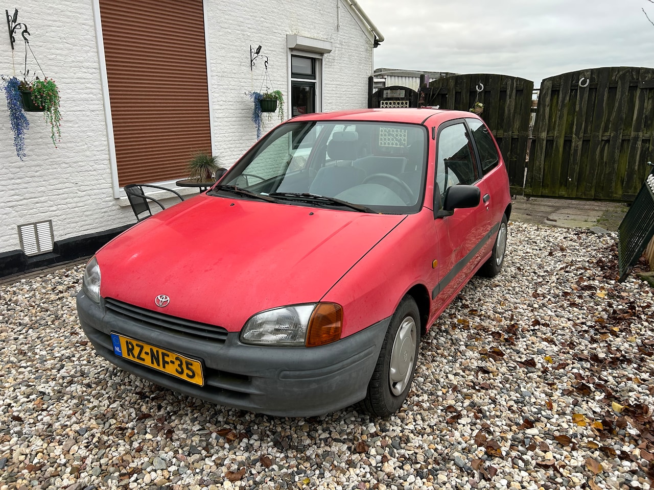 Toyota Starlet - 1.3-16V - AutoWereld.nl