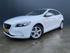 Volvo V40 - 1.6 D2 Momentum HALF LEER NAVI CRUISE ECC