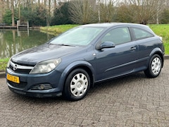 Opel Astra GTC - 1.6 Sport 2007 Airco Goed rijdend Nap