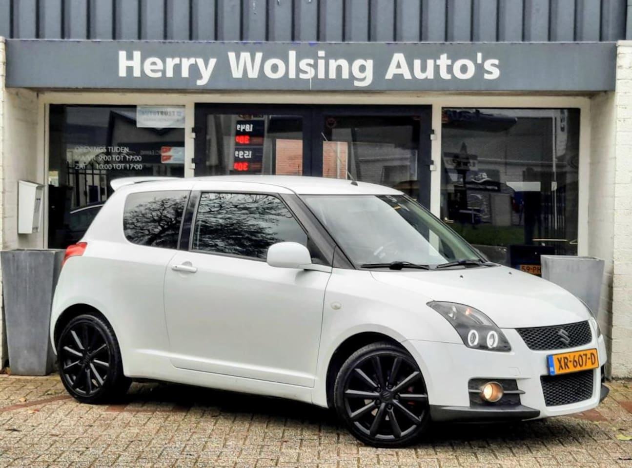 Suzuki Swift - 1.6 Sport Clima Camera Parelmoer 125 PK - AutoWereld.nl